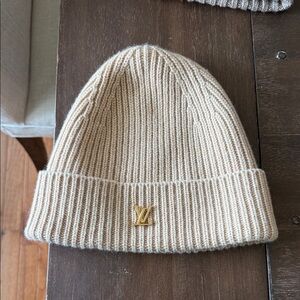 Gently worn Louis Vuitton spark beanie